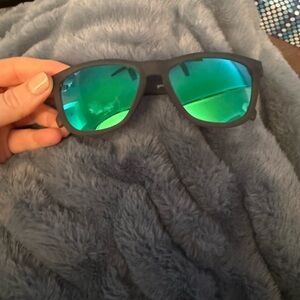 Stylish Black and Green Sunglasses